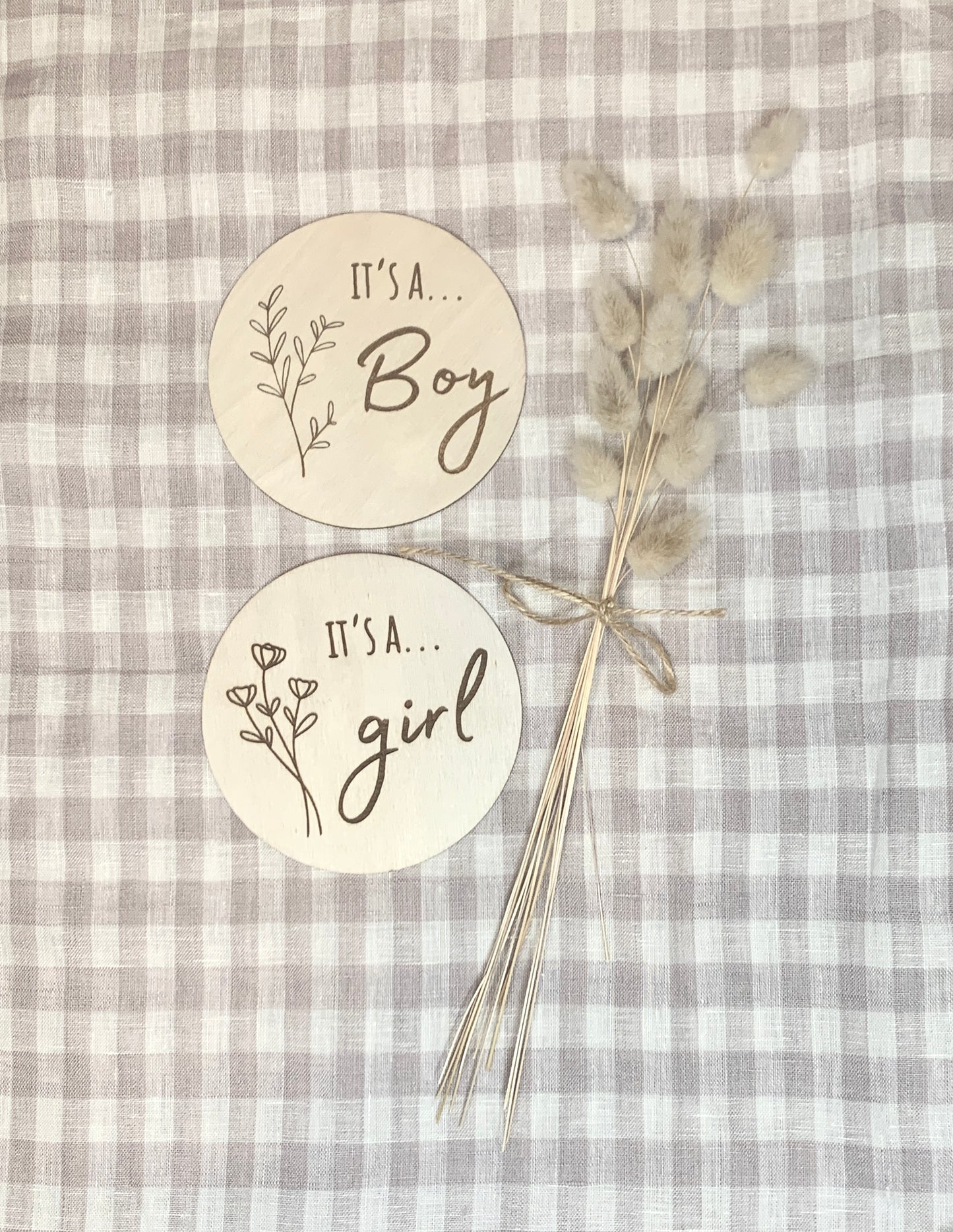 Gender reveal plaques